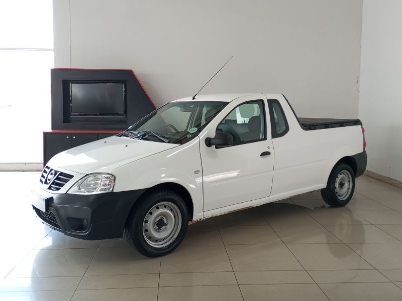 2023 Nissan NP200 1.6 Safety Pack