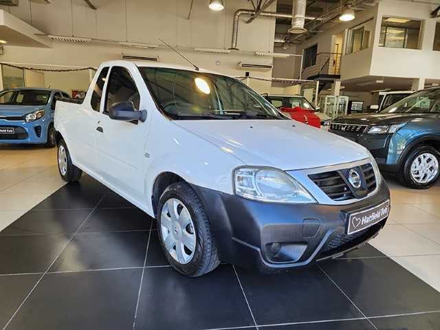 2016 Nissan NP200 1.5dCi Base A/C + Safety